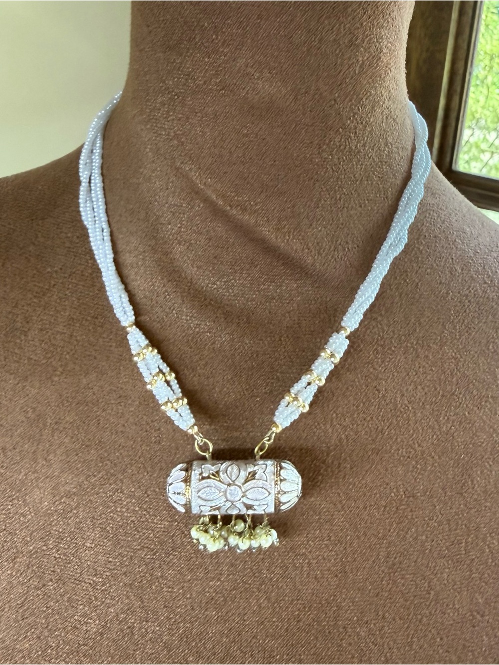Vintage Gold and White Necklace with Intricate Beading